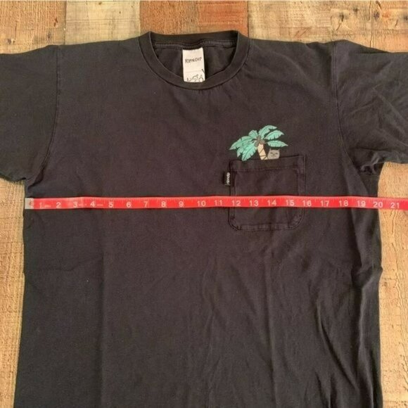 RipNDip unisex black short sleeve shirt with cat in pocket and palm tree -S - Picture 3 of 9